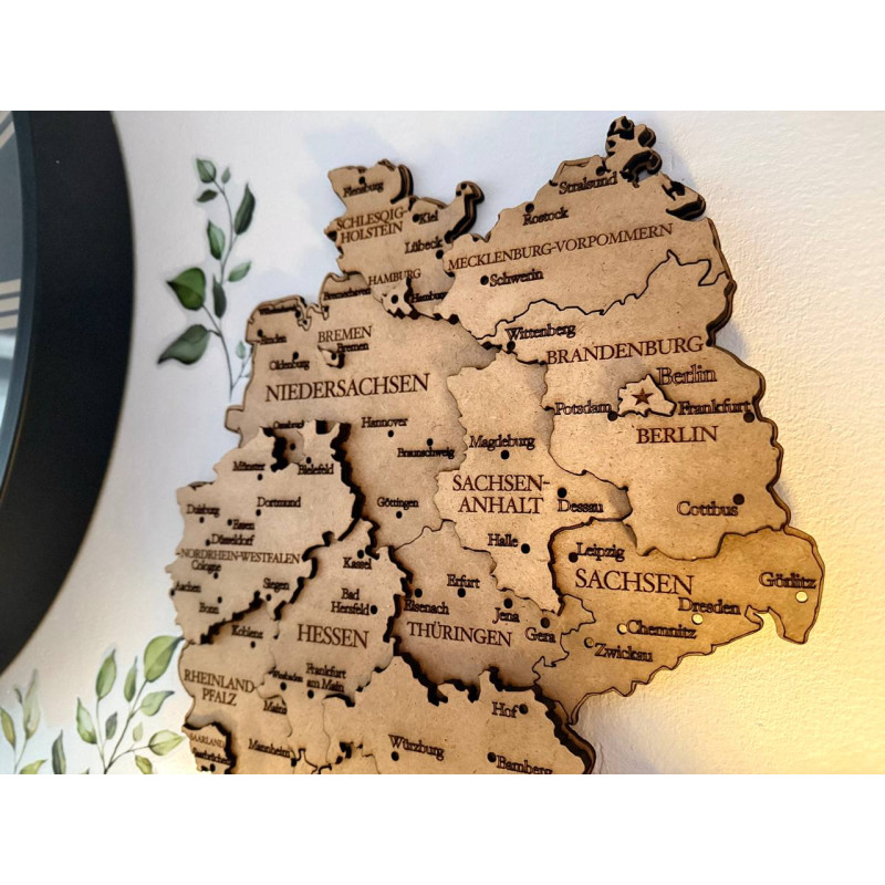 Holz 3D Karte von Deutschland mit detaillierter Schnitzerei und Gravur (Holz Natur - L – Höhe: 40 cm)