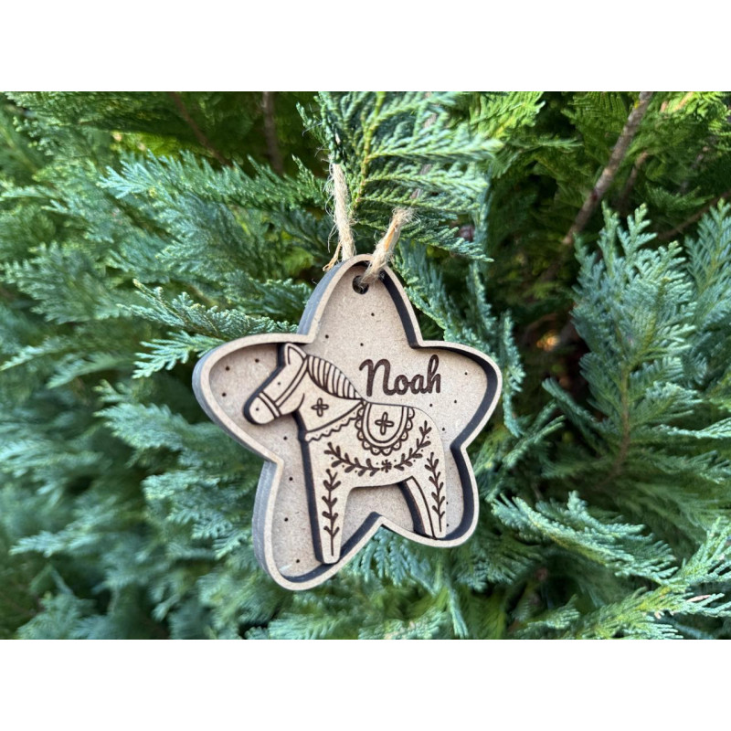 5 Stück. Personalisierte Weihnachtsanhänger mit Namen - einzigartige Geschenke für die Feiertage