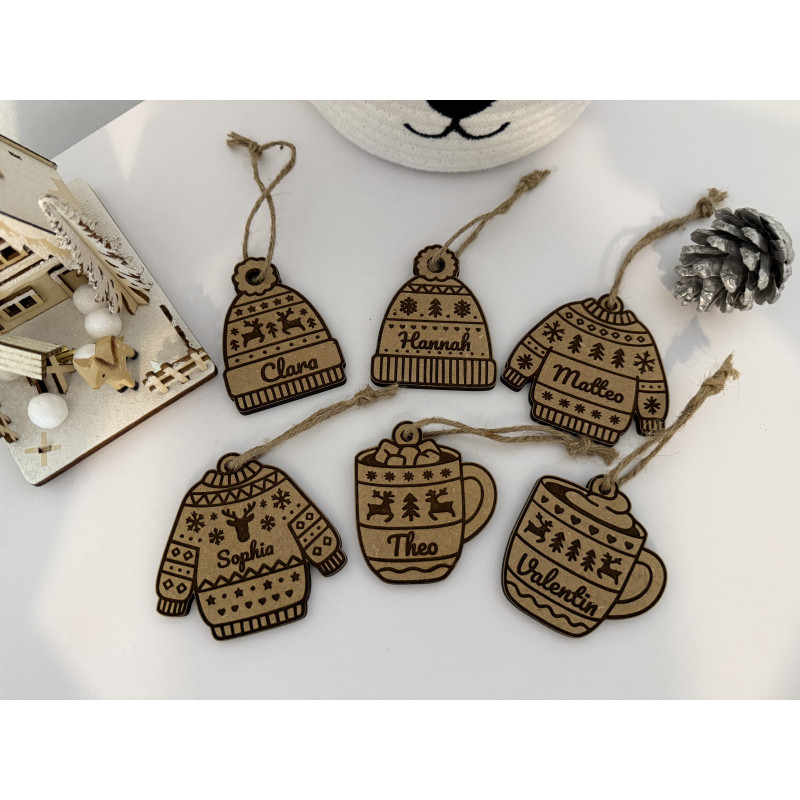 6 Stk Personalisierte Weihnachtsanhänger mit Namen - einzigartige festliche Geschenke für Ihre Lieben.